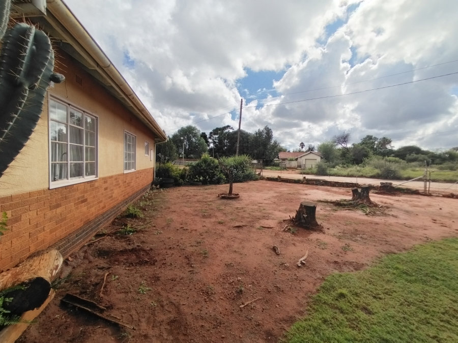 3 Bedroom Property for Sale in Warrenton Northern Cape